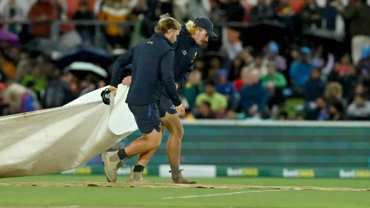 IND vs AUS Highlights: कैनबरा T20 बारिश से धुला, सिर्फ 58 गेंदों का खेल अब मेलबर्न में होगी भारत-ऑस्ट्रेलिया की अगली टक्कर