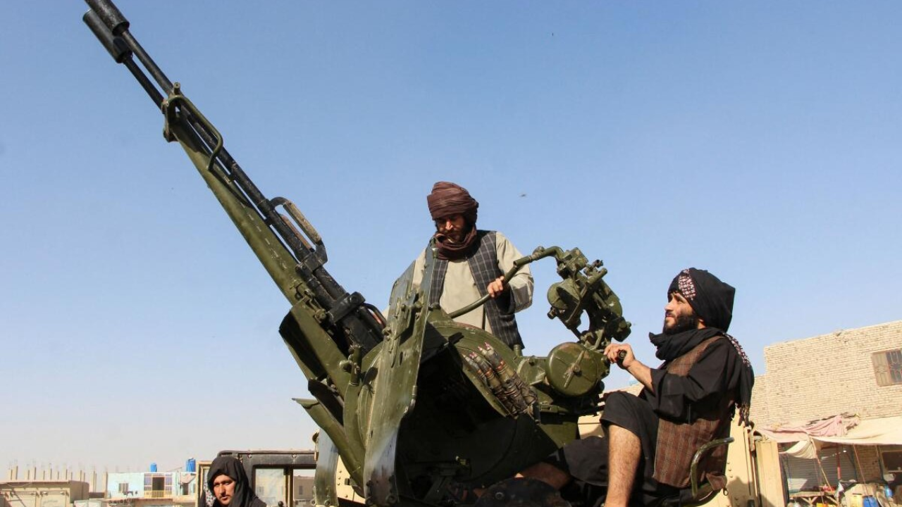 Afghanistan Pakistan सीमा पर फिर छिड़ी झड़प, तुर्की में शांति वार्ता के बीच बढ़ा तनाव